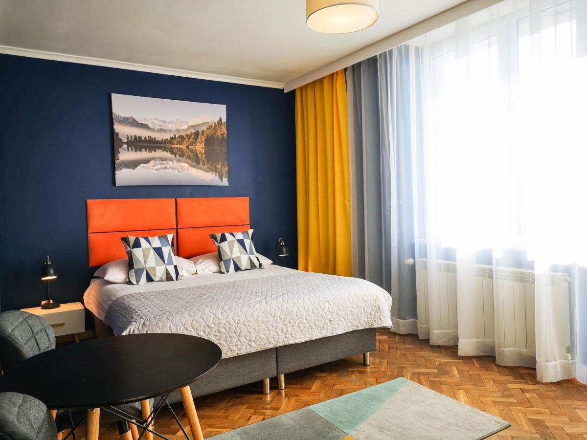Aparthotel Bialy Orzel Přemyšl Exteriér fotografie