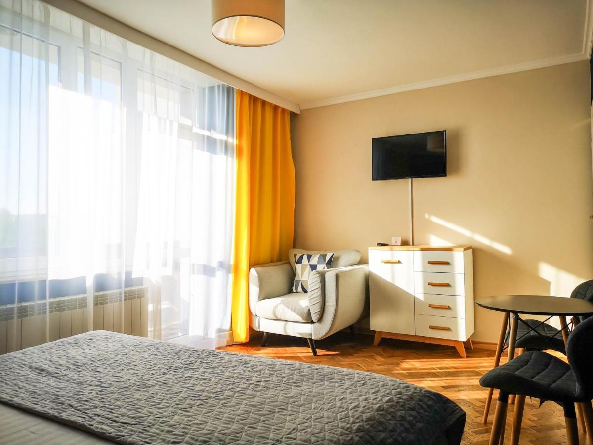 Aparthotel Bialy Orzel Přemyšl Exteriér fotografie
